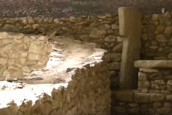 Zapomenutý chrám Nevalı Çori Zapomenutý chrám Nevalı Çori