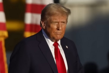 Panika mezi zbrojaři. Trump zvažuje snížení obranného rozpočtu Panika mezi zbrojaři. Trump zvažuje snížení obranného rozpočtu