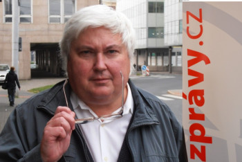 Roček: Cvičení opičáci z Ukrajiny začínají skákat podle Trumpa Roček: Cvičení opičáci z Ukrajiny začínají skákat podle Trumpa